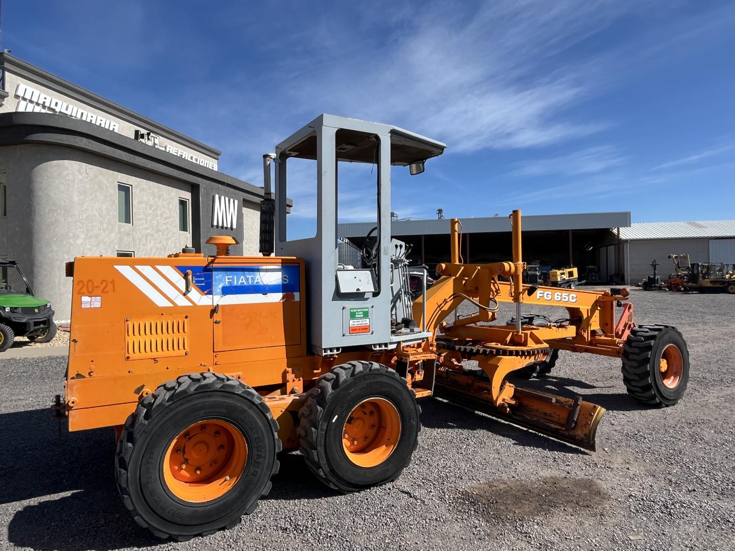 ./imagenes/INVOICE/2019/18240/MOTOCONFORMADORA FIAT ALLIS FG65C (3).JPG